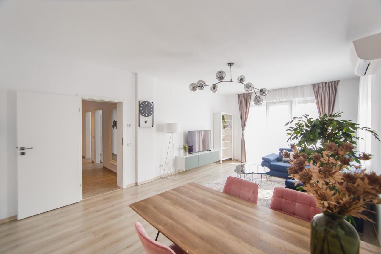 Perfect Harmony At Eas Residence Oradea Luaran gambar